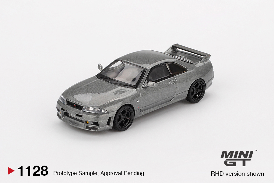 mini gt nissan skyline R33